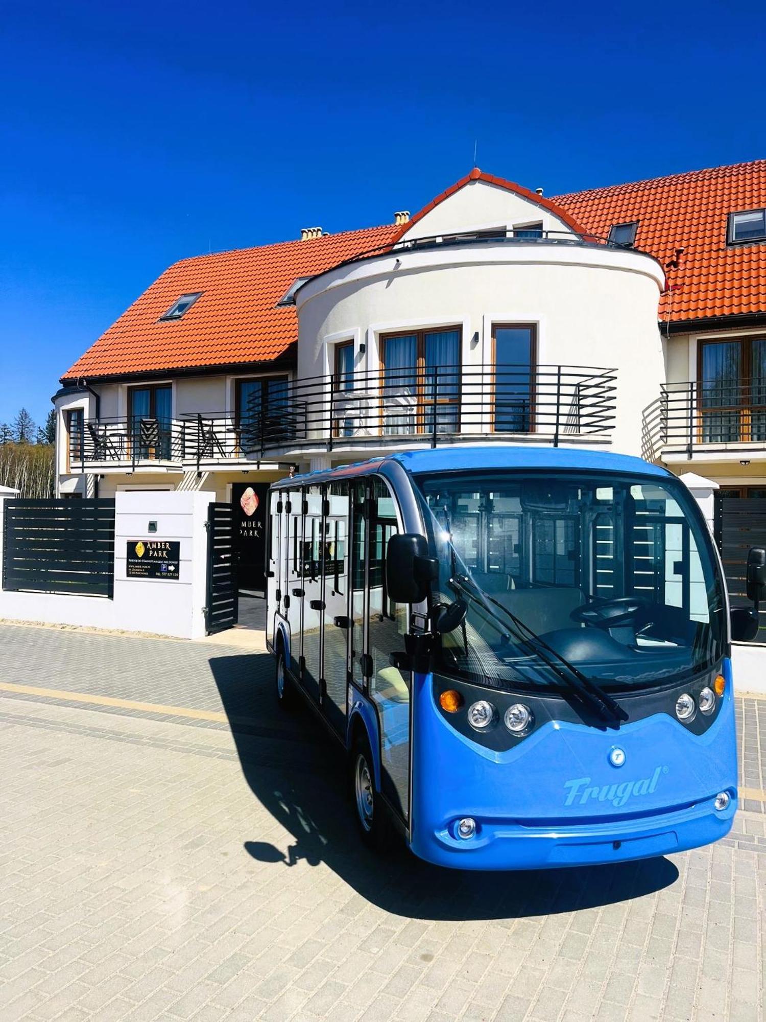 Olivina Park Spa - Domki Z Dostepem Do Krytego Basenu, Saun, Wyzywienia I Atrakcji Dla Dzieci Нехоже Экстерьер фото